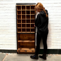 Jednofarebné Stolové Sviečky a Sklenené Svietniky – Štartovacia Súprav