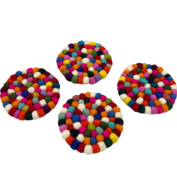 Okrúhle Podložky pod Poháre z Plstených Guľôčok - 10 cm Viacfarebné (s
