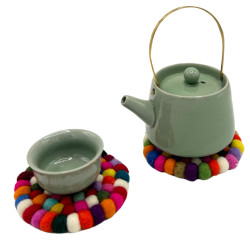 Okrúhle Podložky pod Poháre z Plstených Guľôčok - 10 cm Viacfarebné (s
