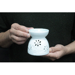 Klasická Biela Aroma Lampa - Kvetinový Vzor