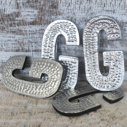 4x Hliníkové Dekoračné Písmená - G