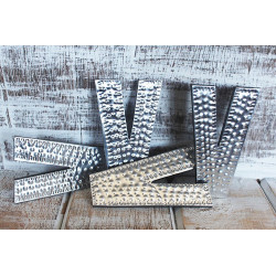 4x Hliníkové Dekoračné Písmená - V