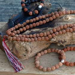 3x 108 Rudraksha Mala - Tmavý