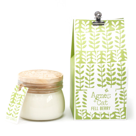 Sójová Sviečka s Dreveným Uzáverom - Fell Berry