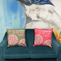 3x Bavlnená Obliečka na Vankúš s Potlačou - We are Flowers - Olivová, 