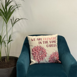 3x Bavlnená Obliečka na Vankúš s Potlačou - We are Flowers - Olivová, 