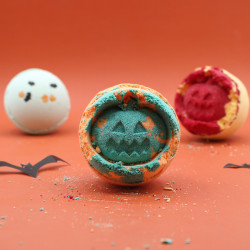 16x Halloweenska Bomba do Kúpeľa s Feniklom a Pomarančom