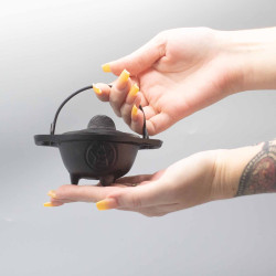 Liatinový Kotlík Pentagram 5x9cm